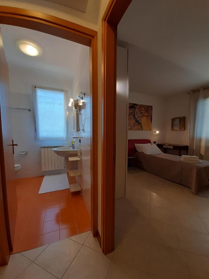 Casa Di Clara Hotel Portogruaro Luaran gambar